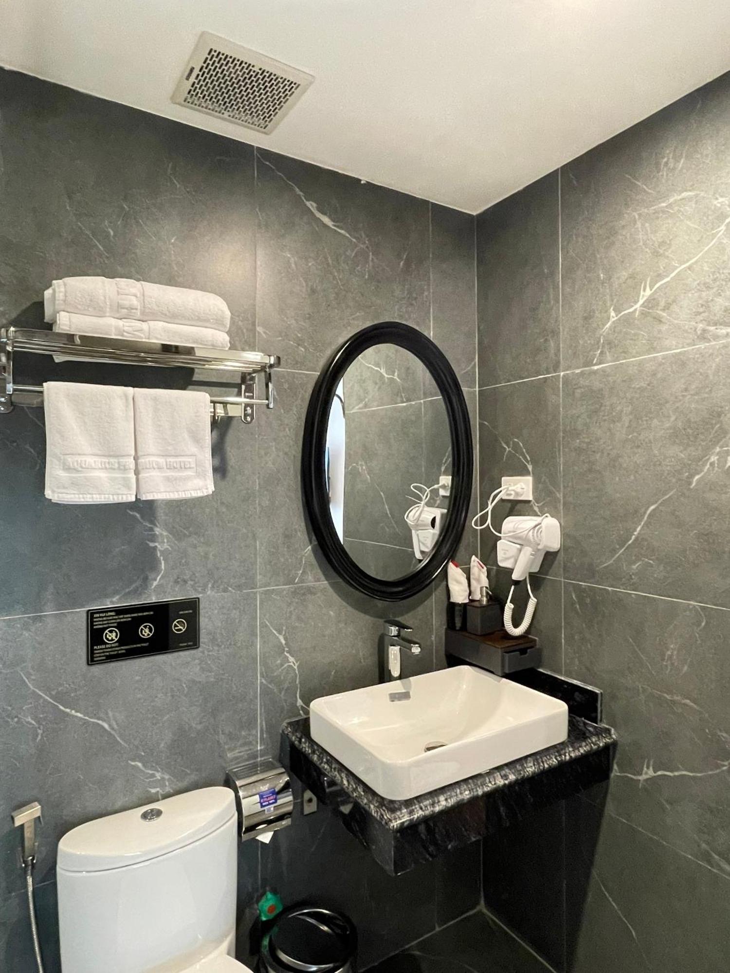 Aquarius Premium Hotel